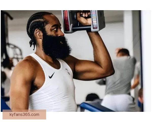 斯特鲁斯手感火热今夜投篮如有神助获哈登盛赞巨大肯定与荣幸时刻